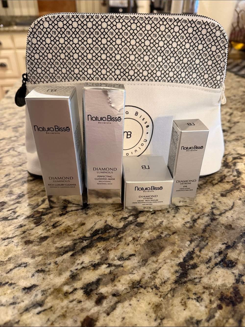 Natura Bissé Diamond Skincare Travel Set